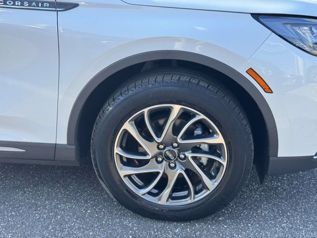 Used 2022 Lincoln Corsair AWD w/ Equipment Group 101A image 6