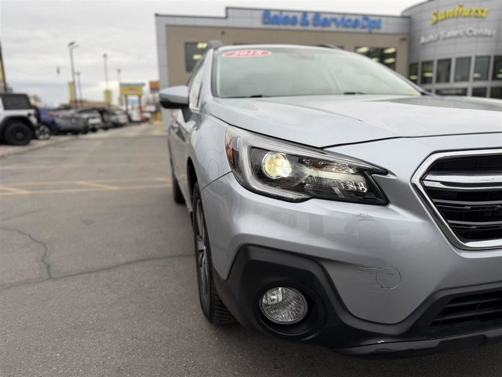 Used 2018 Subaru Outback 2.5i Limited image 9