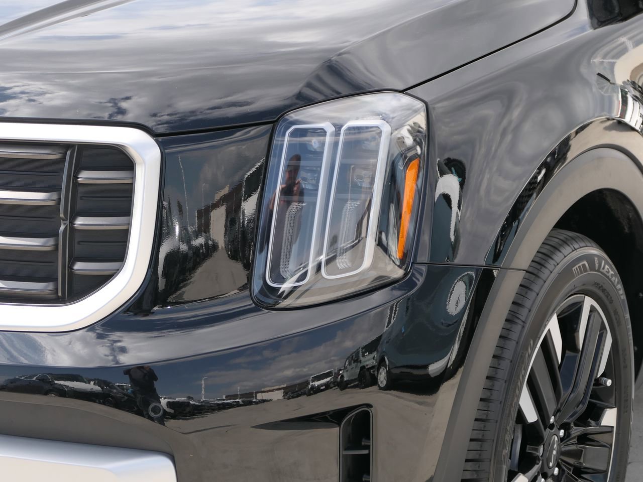 Certified 2023 Kia Telluride SX image 11
