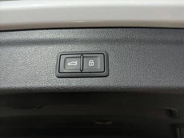 Used 2025 Audi Q3 2.0T Premium w/ Convenience Package image 7