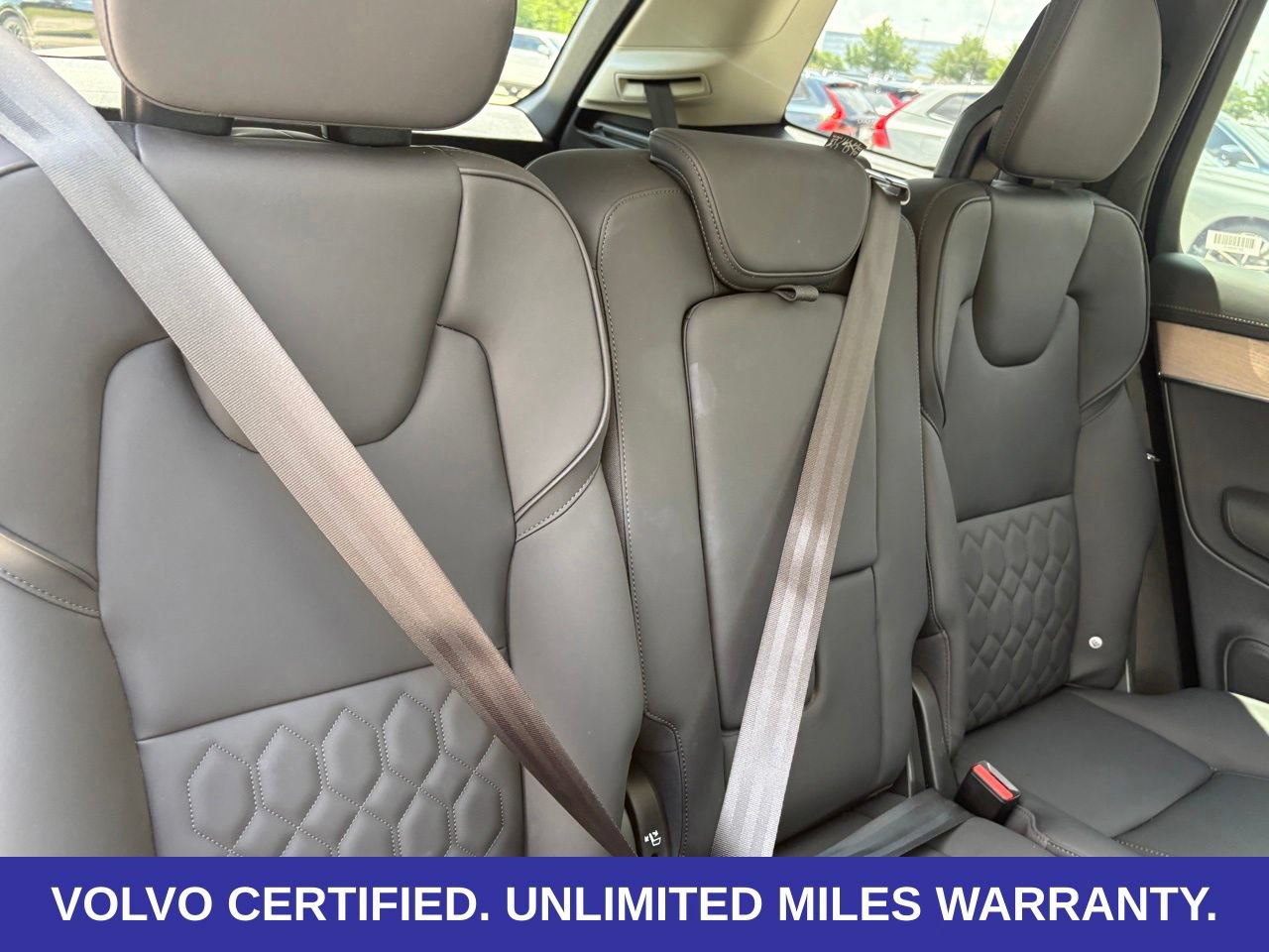 Certified 2025 Volvo XC90 B6 Plus AWD/4WD image 33