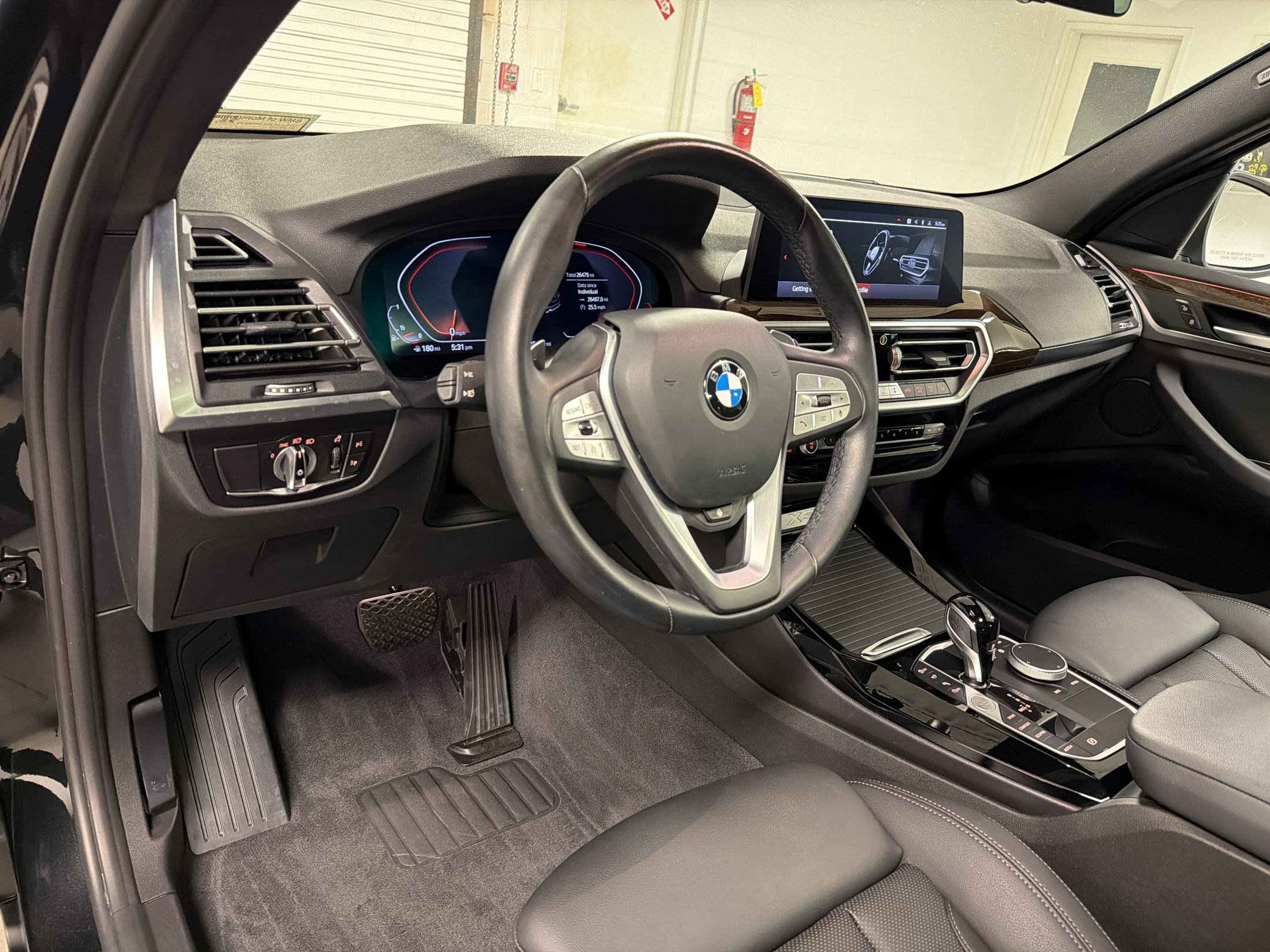 Used 2023 BMW X3 sDrive30i w/ Convenience Package w/ZPA RWD image 4