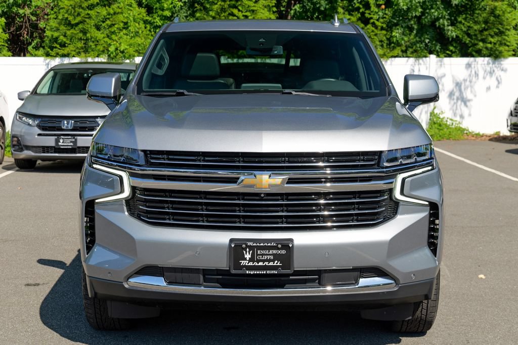 Used 2023 Chevrolet Tahoe LT w/ Luxury Package AWD/4WD image 2