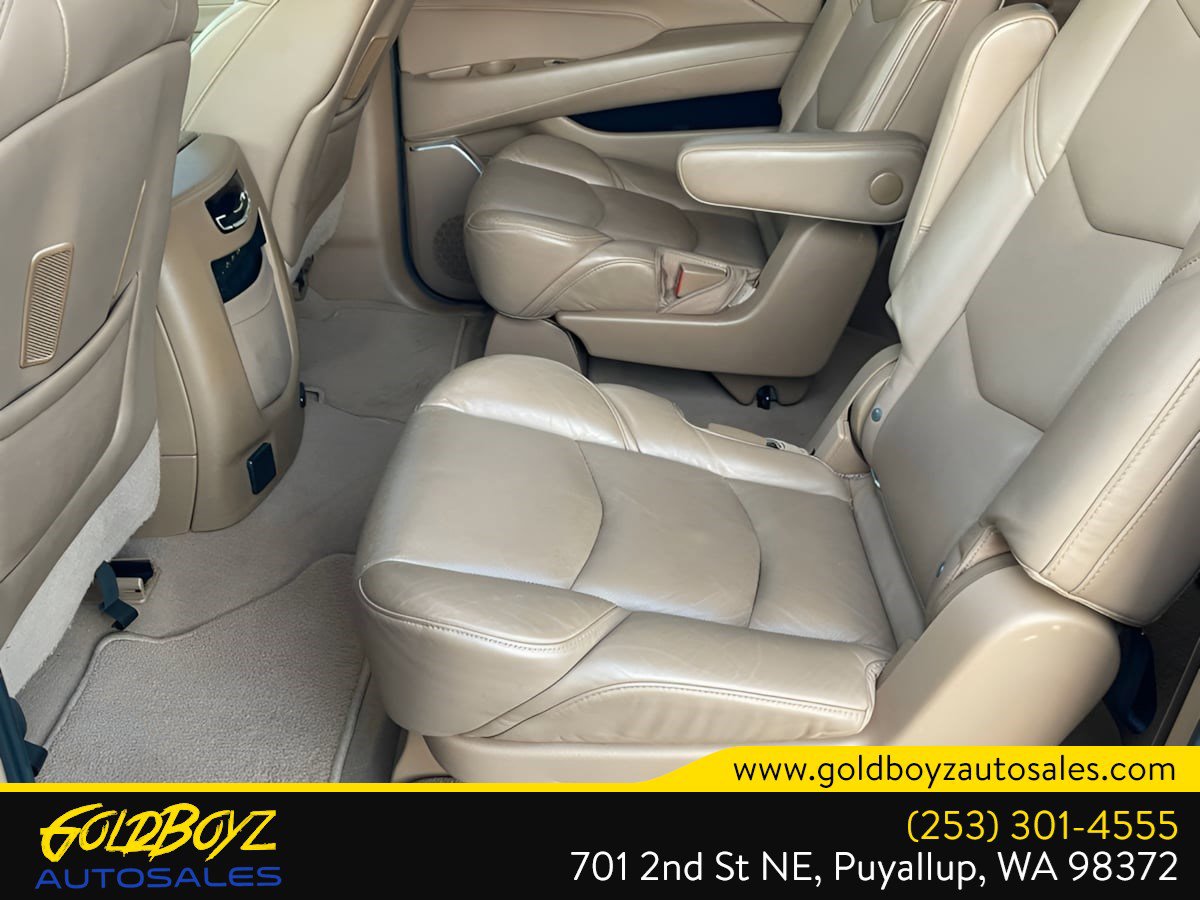 Used 2017 Cadillac Escalade ESV Platinum image 18