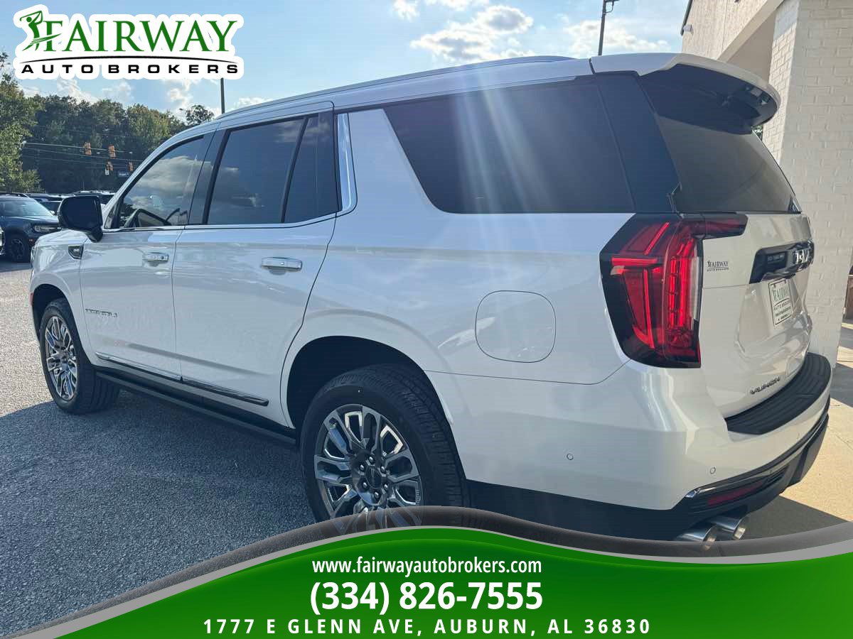 Used 2023 GMC Yukon Denali Ultimate AWD/4WD image 8