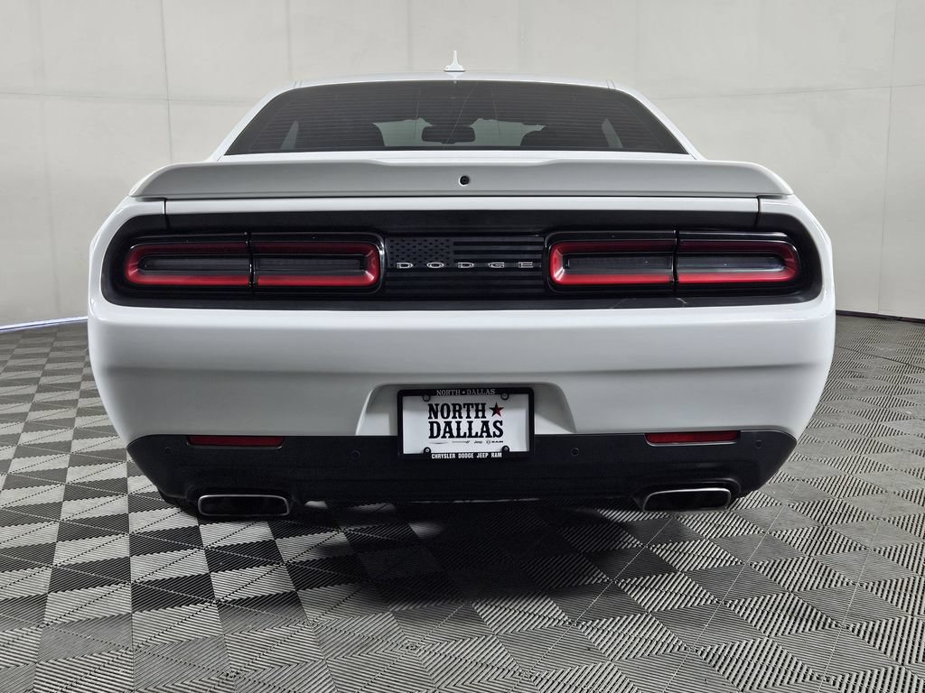 Used 2020 Dodge Challenger R/T w/ Performance Handling Group RWD image 5