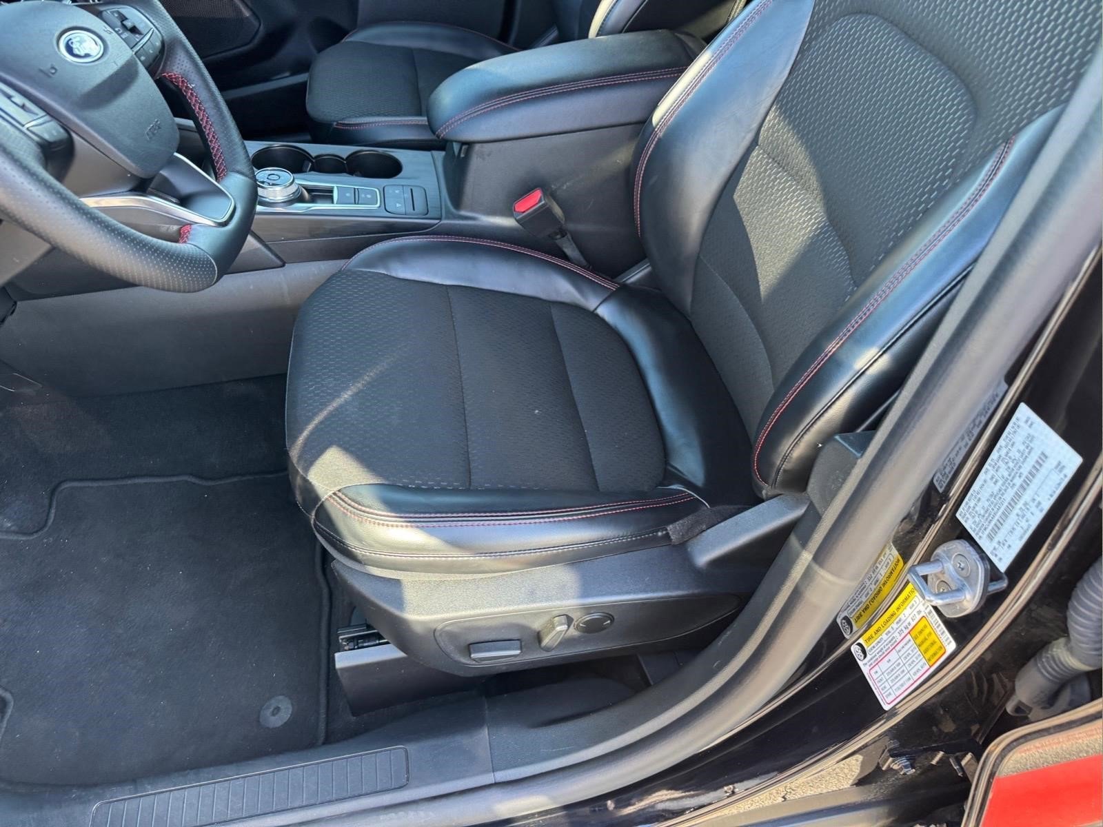 Used 2025 Ford Escape ST-Line Select image 8