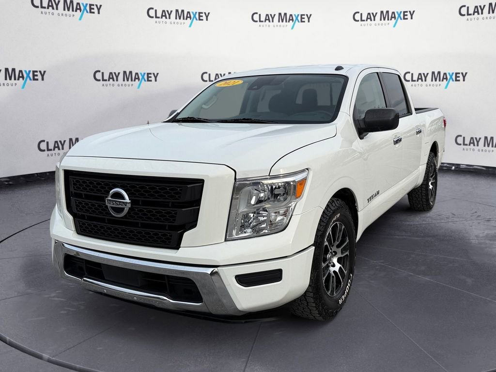 Used 2021 Nissan Titan SV image 1