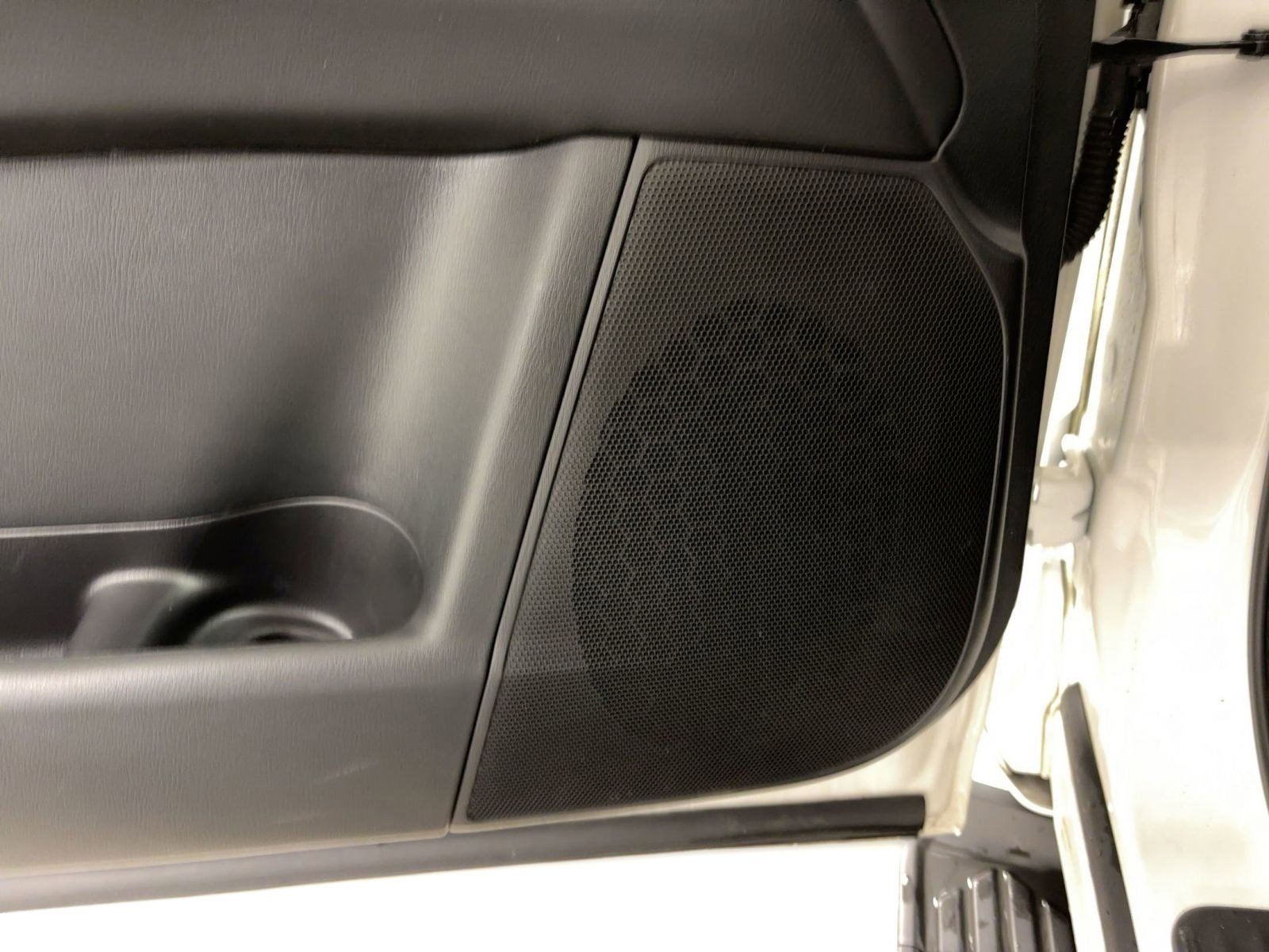 Used 2021 Nissan Armada SV image 22