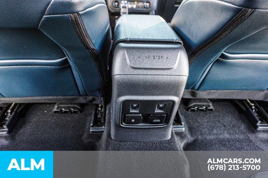 Used 2024 Ford Bronco Outer Banks image 31