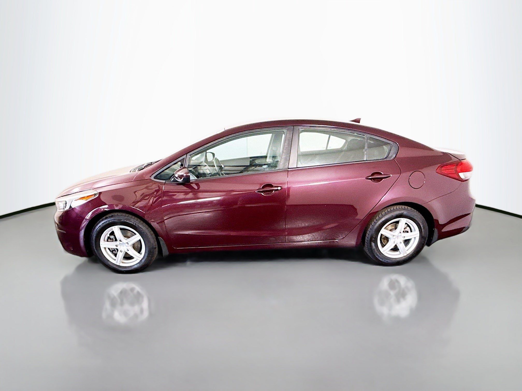 Used 2017 Kia Forte LX FWD image 6