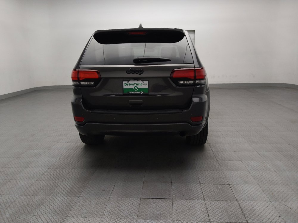 Used 2020 Jeep Grand Cherokee Altitude RWD image 7