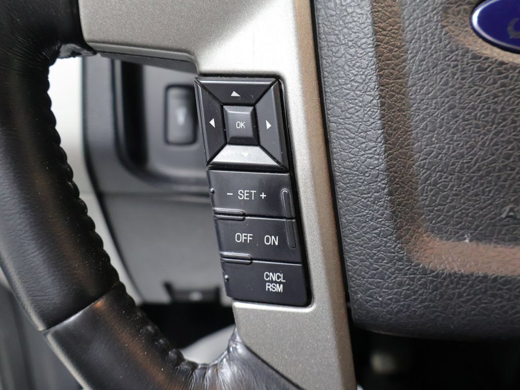 Used 2016 Ford Expedition Limited AWD/4WD image 40