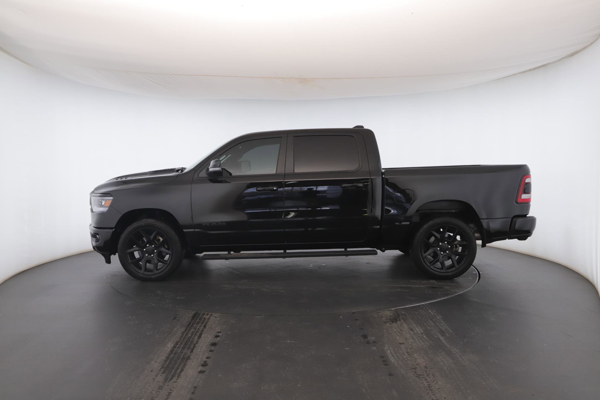 Used 2024 RAM 1500 Laramie AWD/4WD image 20