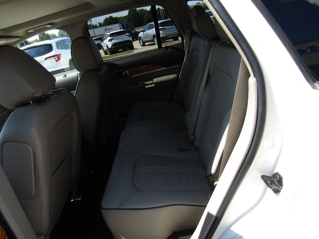 Used 2013 Lincoln MKX AWD image 13