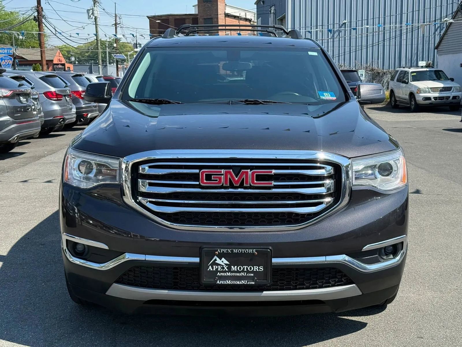 Used 2017 GMC Acadia SLE w/ Driver Alert Package I AWD/4WD image 2