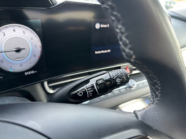 Used 2022 Hyundai Elantra Limited image 25