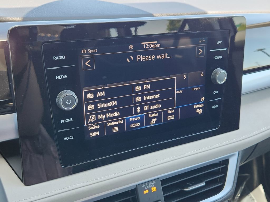 New 2026 Volkswagen Taos SE AWD/4WD image 8