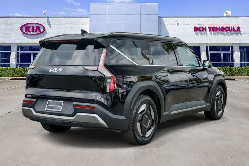 Certified 2024 Kia EV9 Wind AWD/4WD image 4