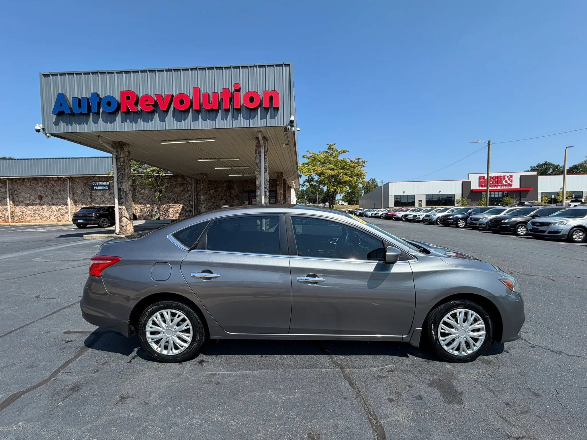 Used 2017 Nissan Sentra SV FWD image 8