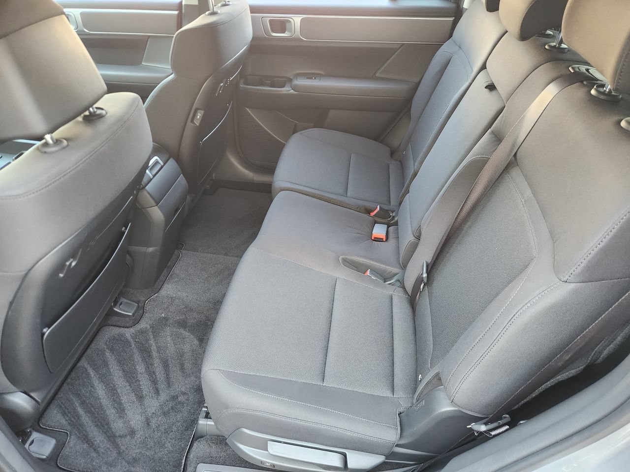 Certified 2026 Hyundai Santa Fe SE w/ Tow & Go Package FWD image 27