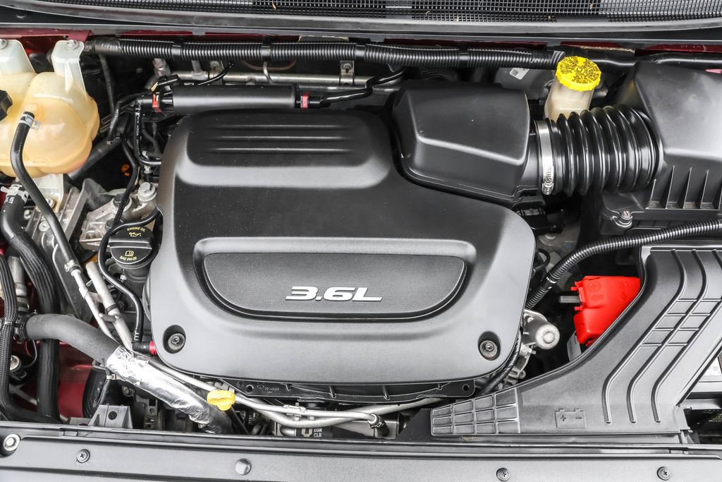 Used 2017 Chrysler Pacifica Touring-L image 37