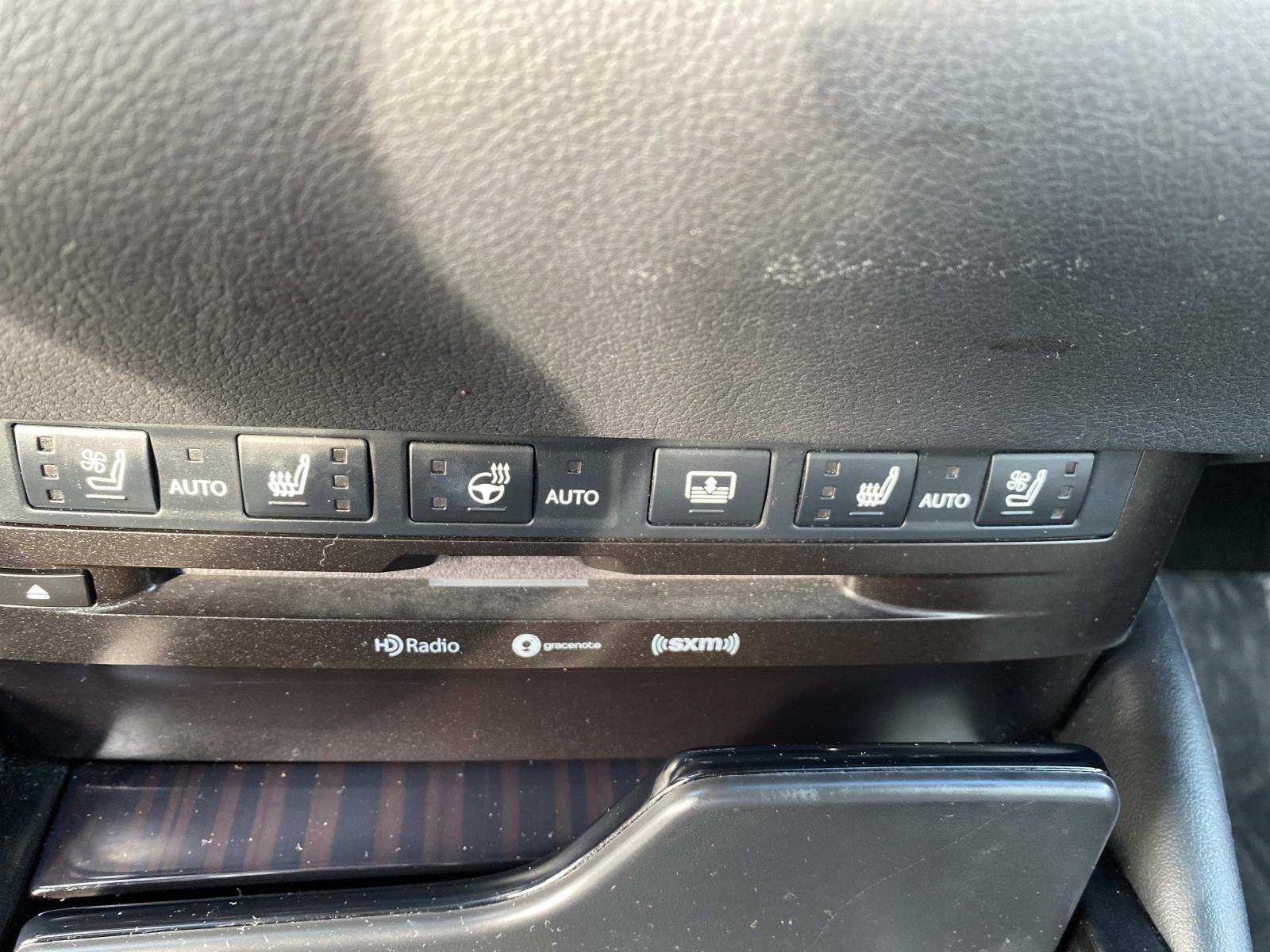 Used 2020 Lexus ES 350 w/ Luxury Package image 13