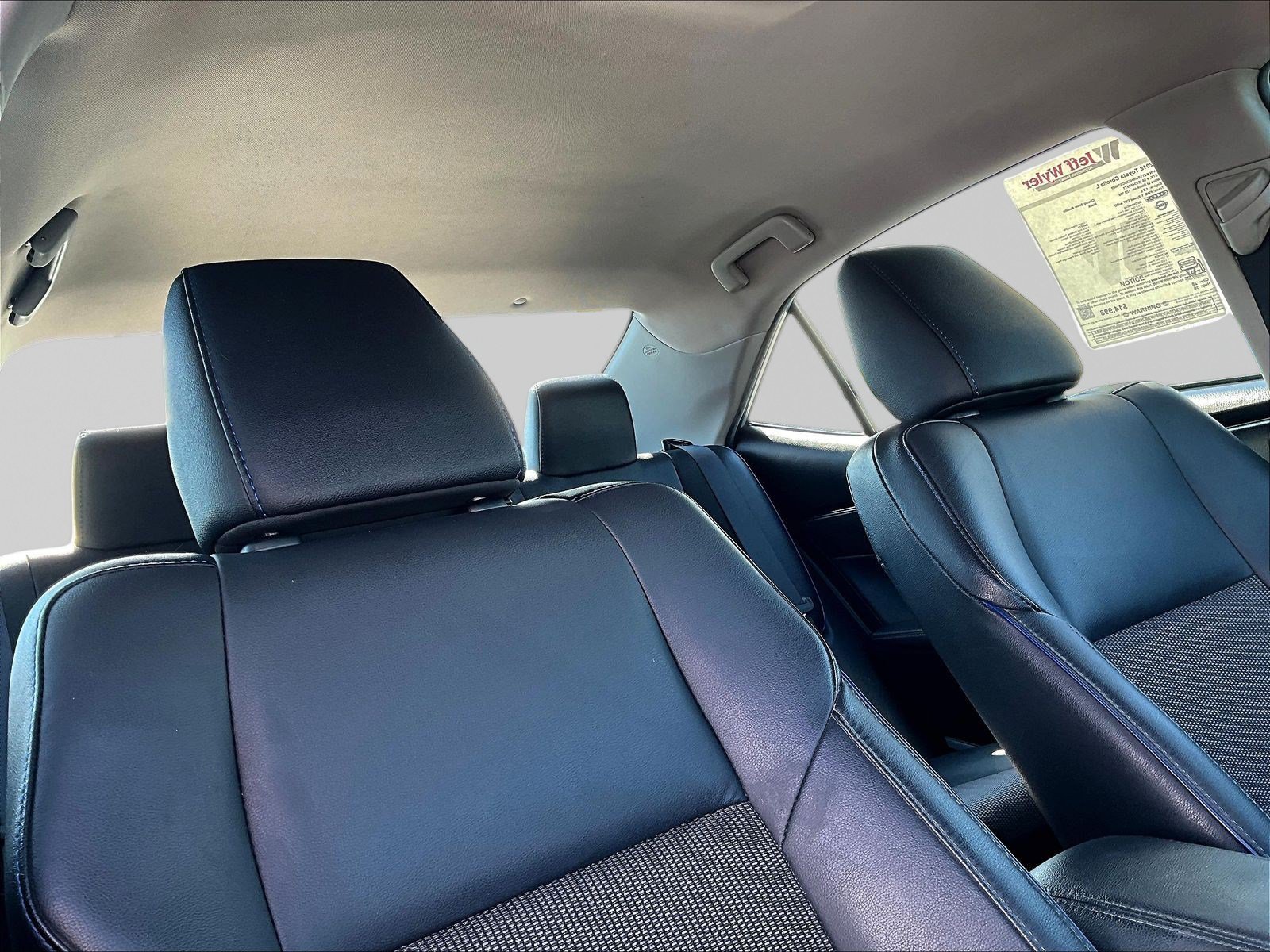 Used 2018 Toyota Corolla SE w/ Carpet Mat Package (TMS) FWD image 27