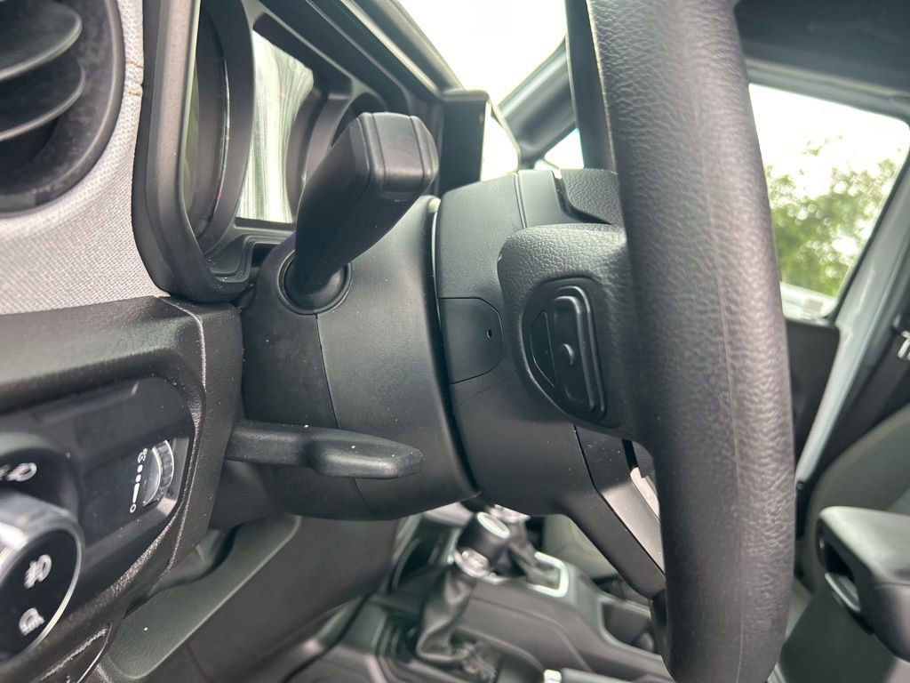 Certified 2024 Jeep Gladiator Sport image 35