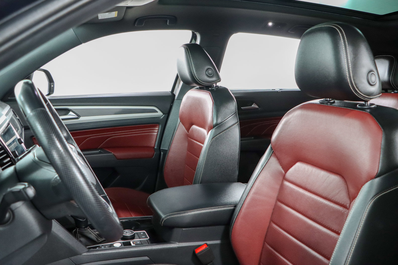 Used 2022 Volkswagen Atlas Cross Sport SEL Premium R-Line image 25