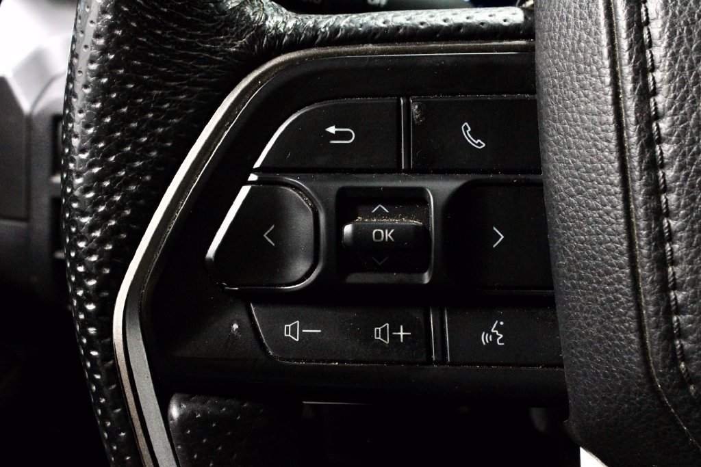 Used 2025 Toyota Tacoma TRD Sport AWD/4WD image 26