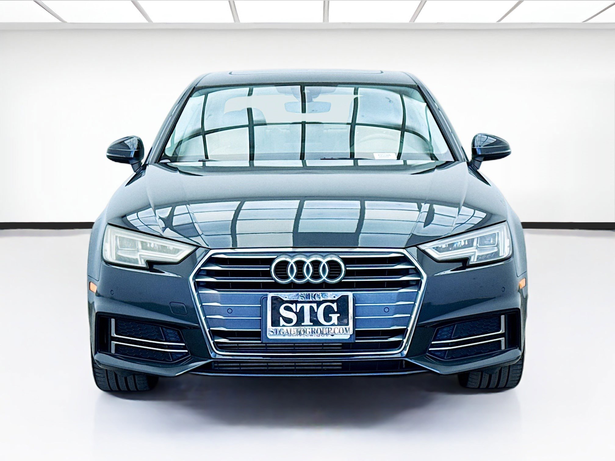 Used 2017 Audi A4 2.0T Premium Plus w/ Premium Plus Package image 2