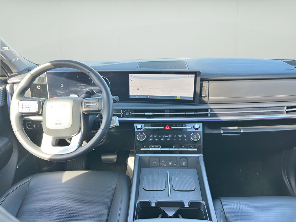 Used 2024 Hyundai Santa Fe Limited image 12