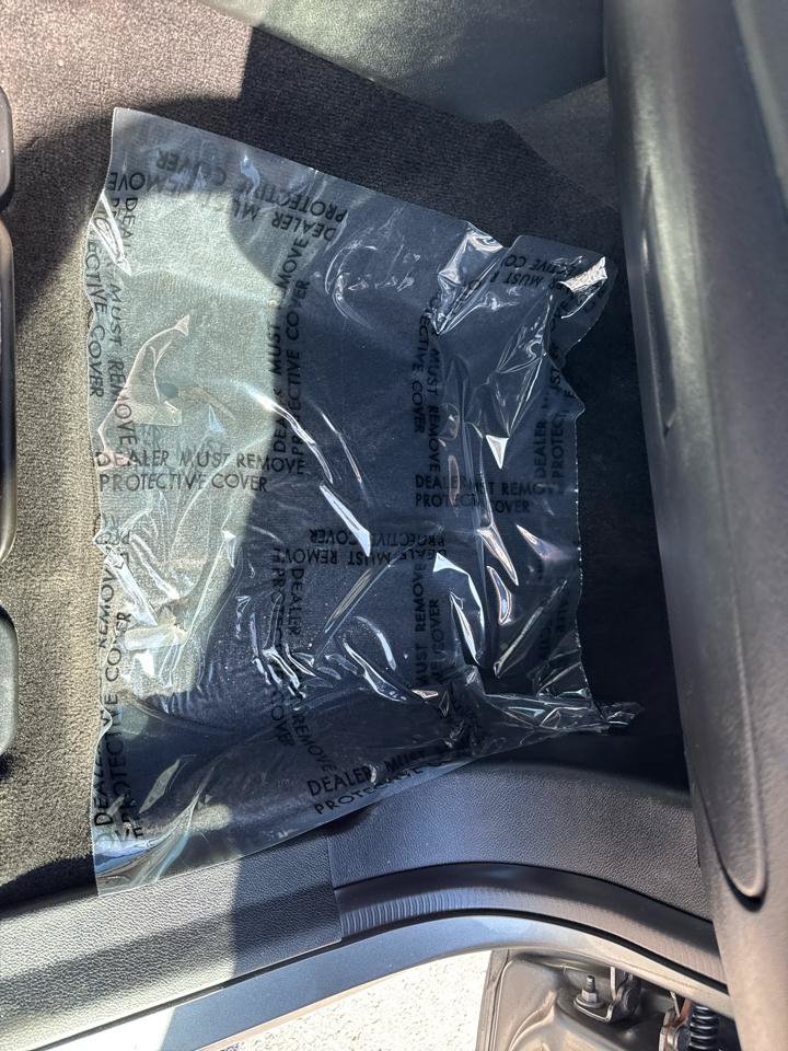 Used 2013 Chrysler 200 Touring FWD image 8