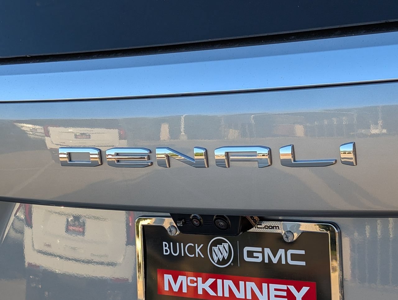 New 2026 GMC Yukon Denali w/ Denali Reserve Package AWD/4WD image 7