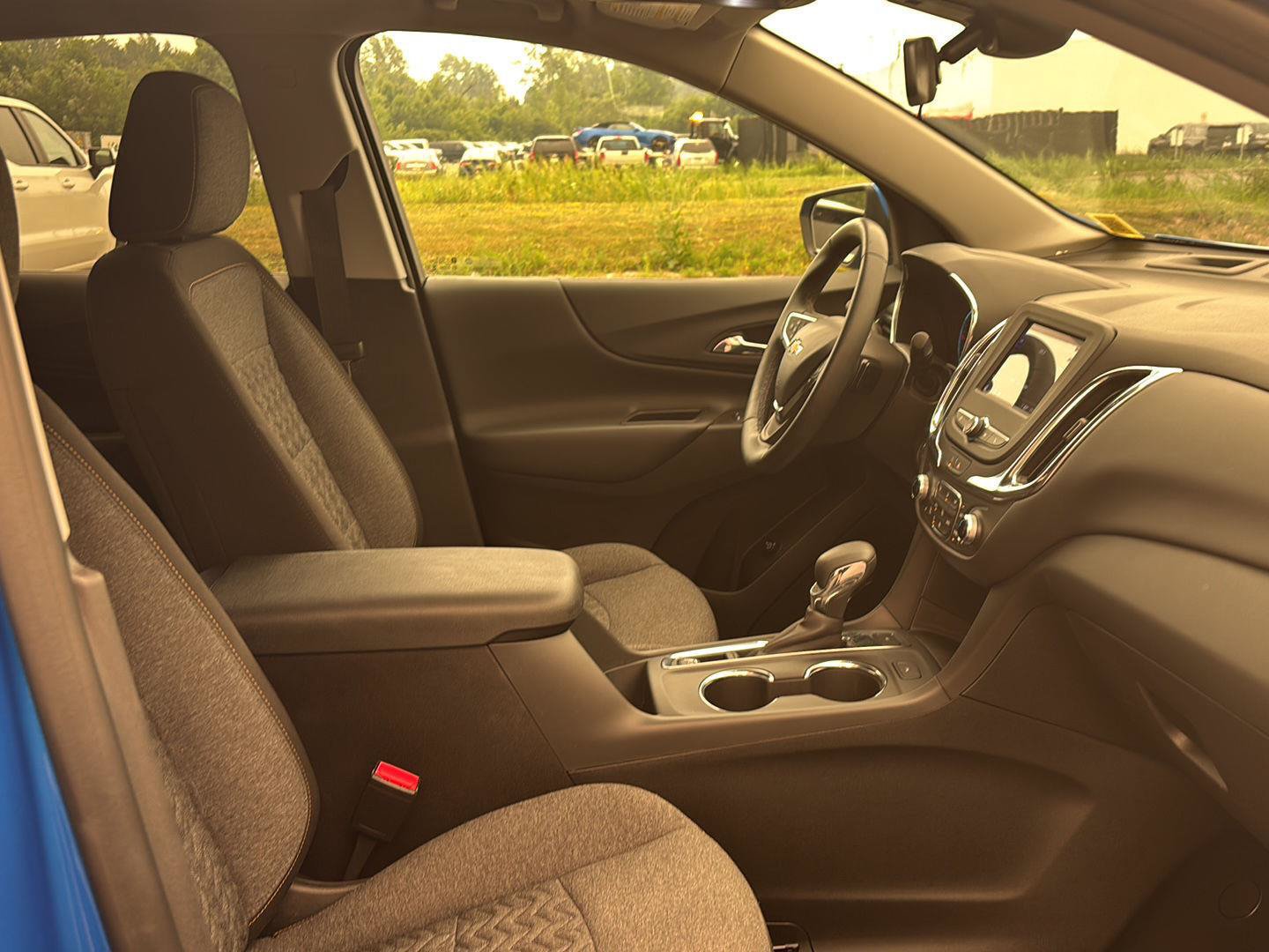 Used 2024 Chevrolet Equinox LT AWD/4WD image 34