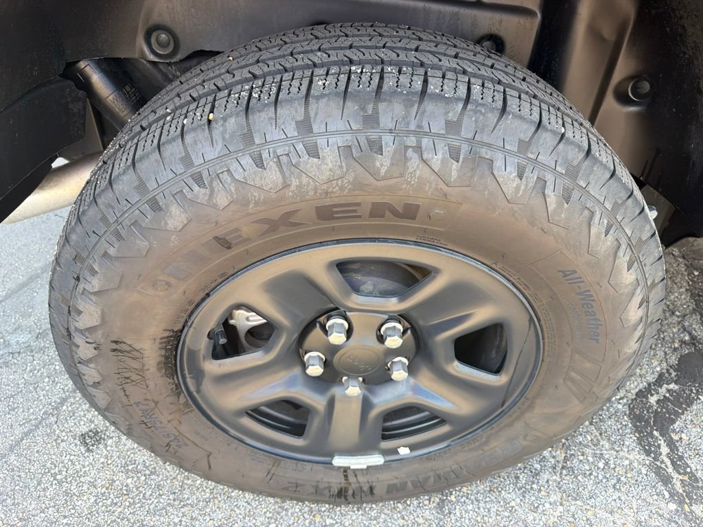 Used 2025 Jeep Wrangler Sport AWD/4WD image 11