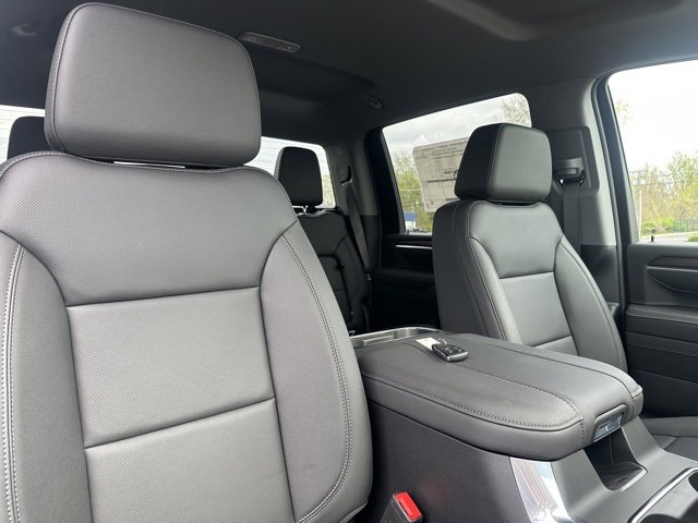 New 2025 GMC Sierra 2500 SLT w/ SLT Convenience Package image 8