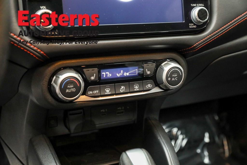 Used 2025 Nissan Versa SR w/ Trunk Package image 19