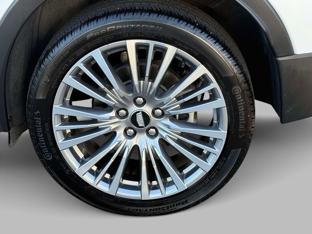 Certified 2025 Cadillac XT4 Premium Luxury FWD image 13