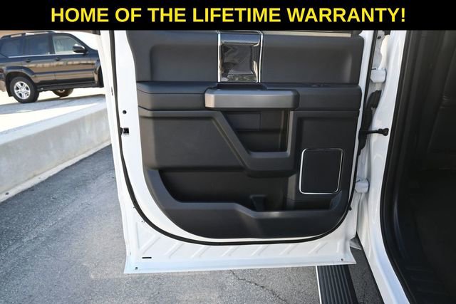Used 2022 Ford F350 Platinum w/ FX4 Off-Road Package AWD/4WD image 83