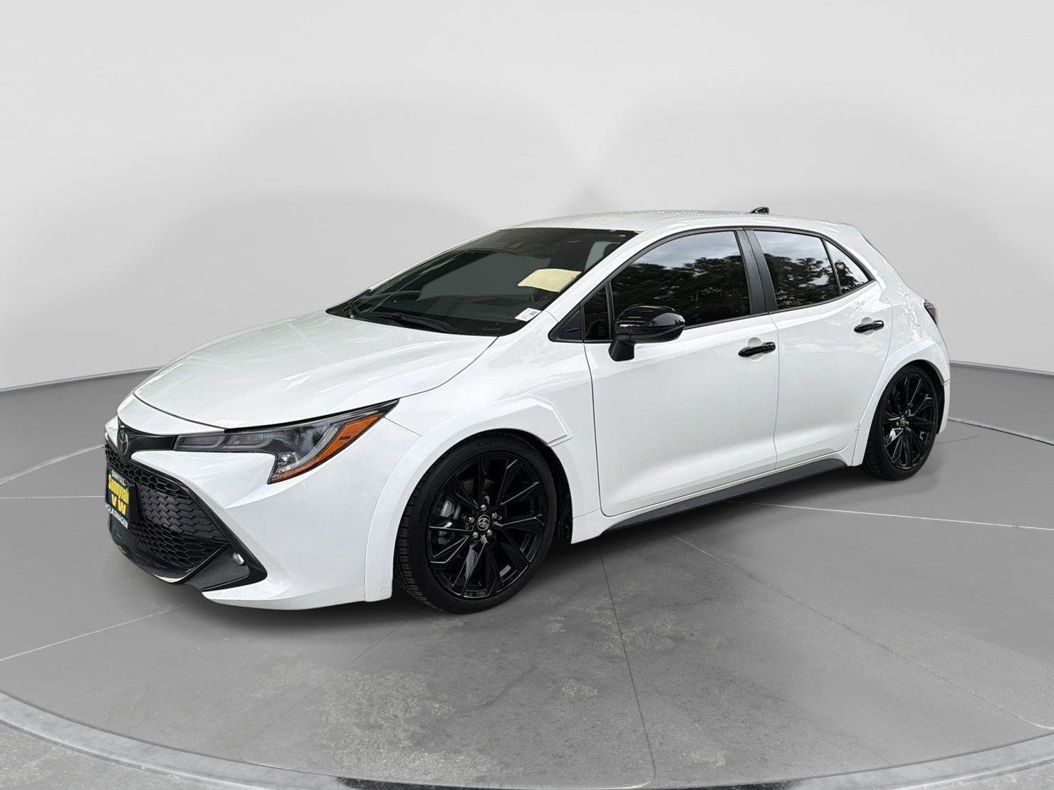 Used 2022 Toyota Corolla SE image 1