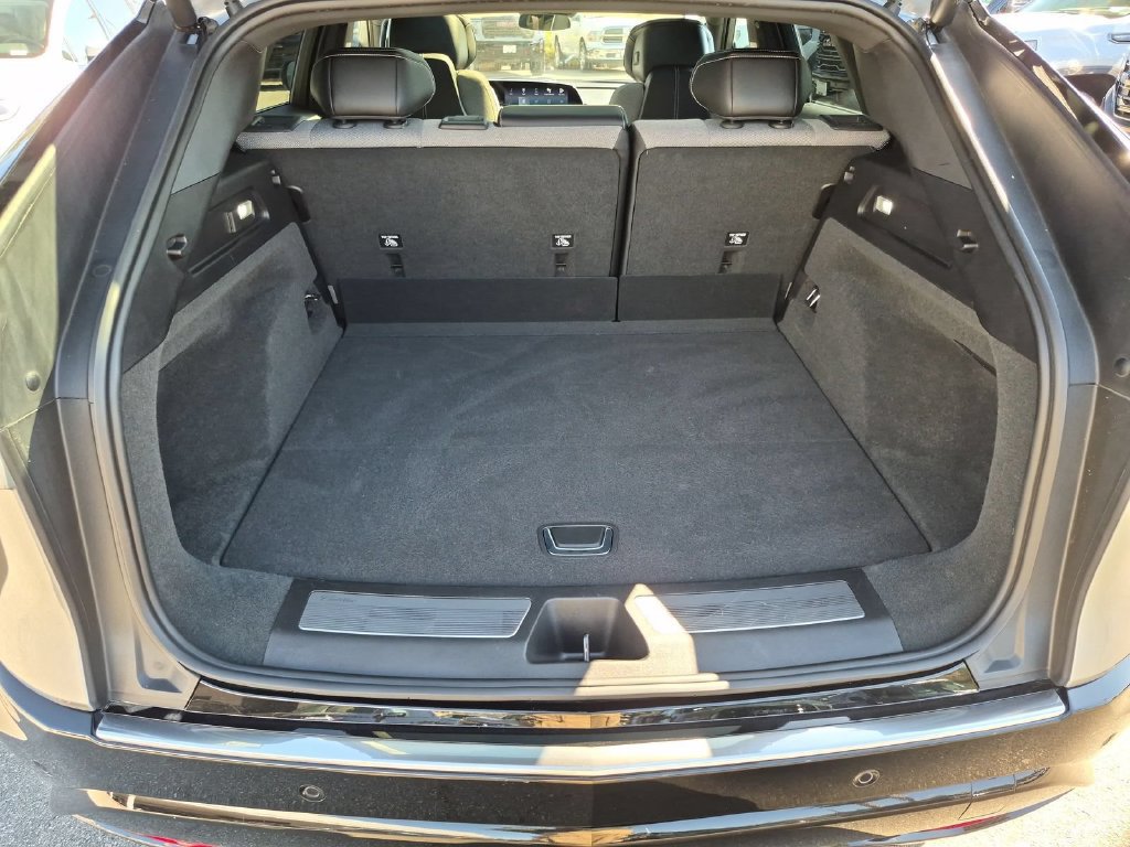 Certified 2024 Cadillac Lyriq Tech RWD image 19