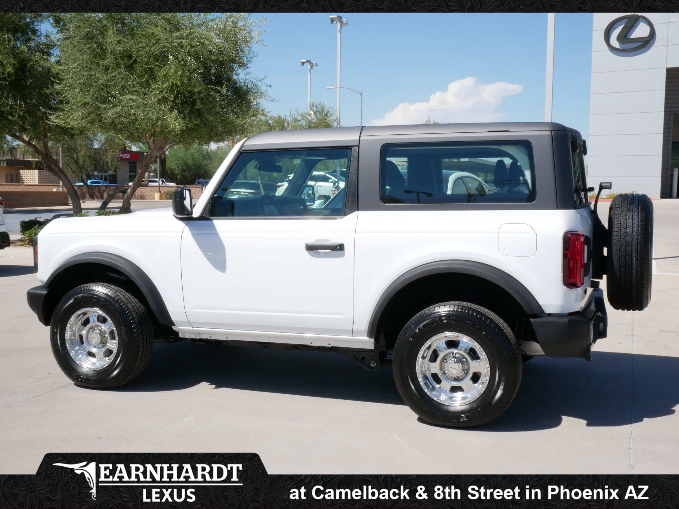 Used 2025 Ford Bronco 2-Door AWD/4WD image 5