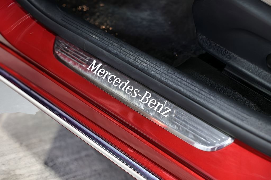 Used 2020 Mercedes-Benz C 300 4MATIC Sedan image 36