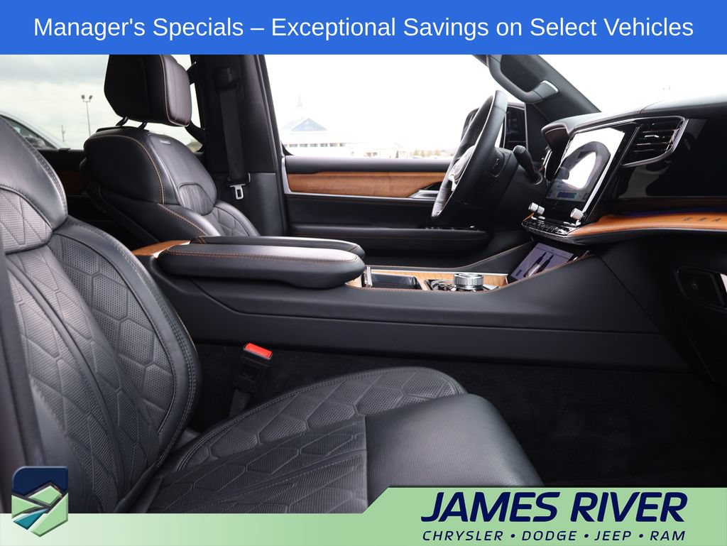 Used 2024 Jeep Grand Wagoneer L Series III AWD/4WD image 9