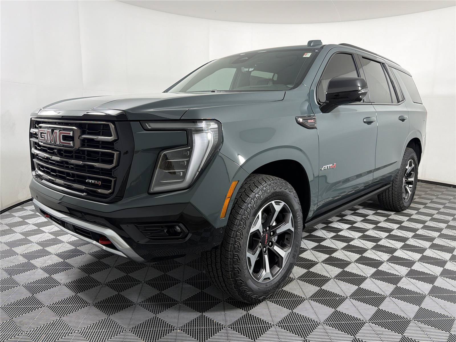 New 2026 GMC Yukon AT4 Ultimate AWD/4WD image 3