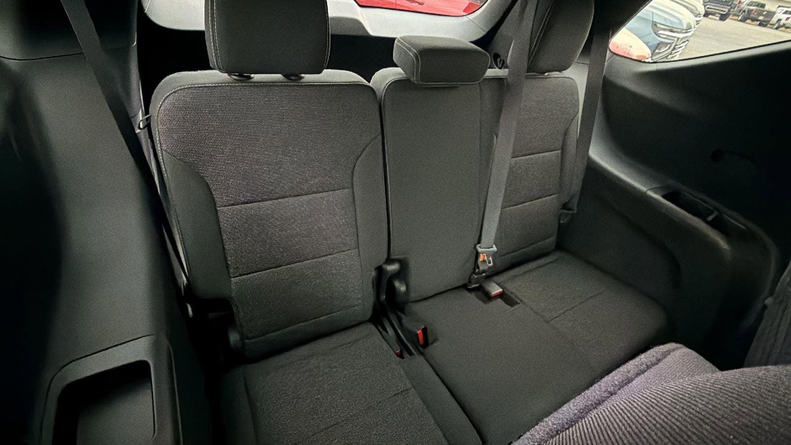 Used 2026 Chevrolet Traverse LT FWD image 19
