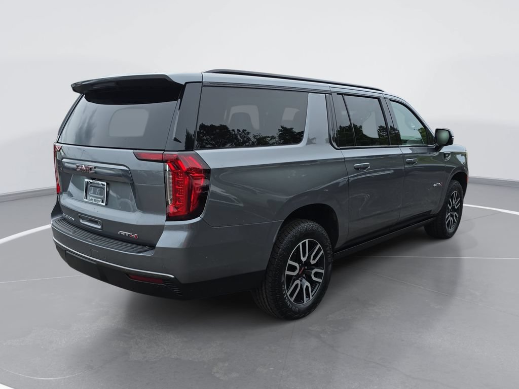 Used 2021 GMC Yukon XL AT4 w/ AT4 Premium Package AWD/4WD image 3