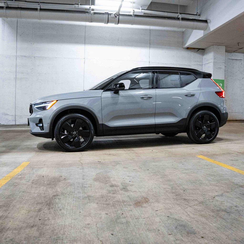 New 2026 Volvo XC40 B5 Ultra w/ Protection Package Premier image 3